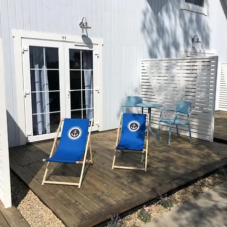 Na Marynarskiej Domek letniskowy *